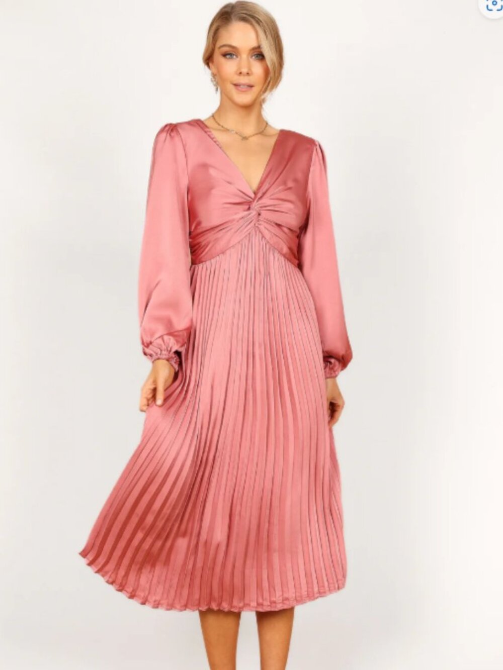 Petal & Pup Noelle Twist Front Pleated Midi Dress Blush – Large – NWT